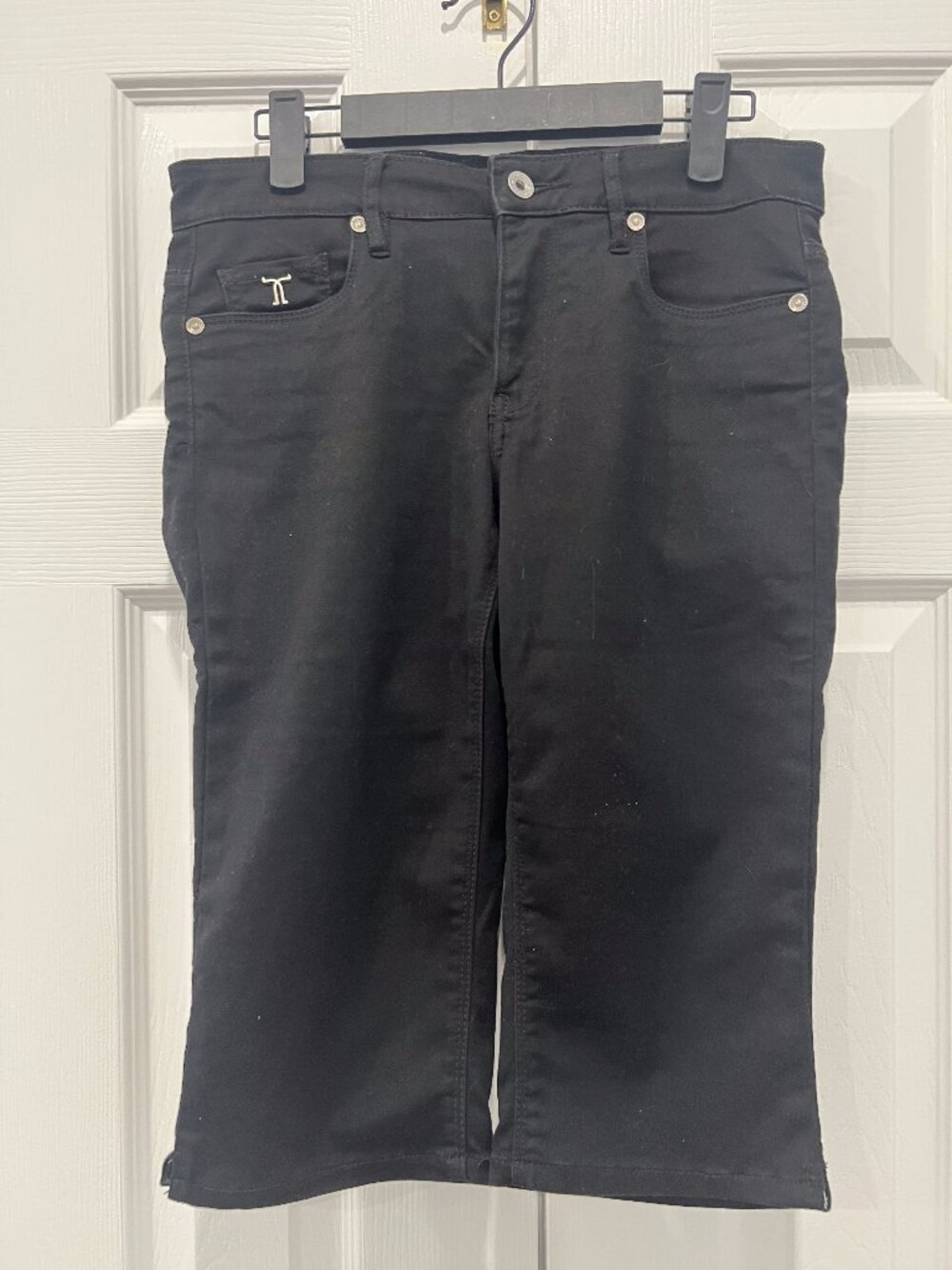 Tristan Black Capris Pants M